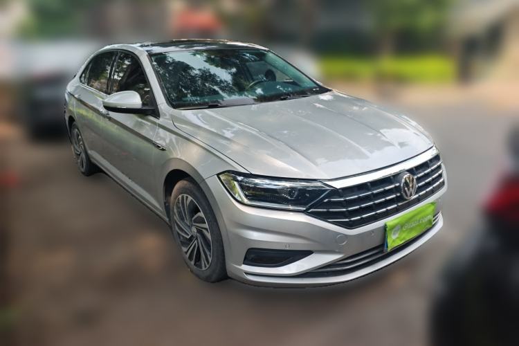 Used Volkswagen Sagitar 2021 280TSI DSG Excellence Edition Front Right 45 Deg