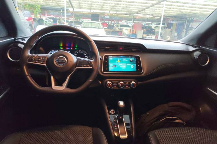 Used Nissan Kicks 2019 1.5L CVT Smart Connect Luxury Edition