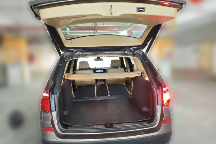 Used BMW X3  Trunk