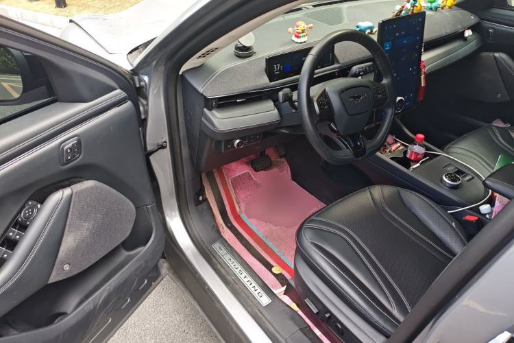 Used Ford Mustang Mach-E 2021 AION Y Plus Rear-Drive Luxury Edition (Long Range)