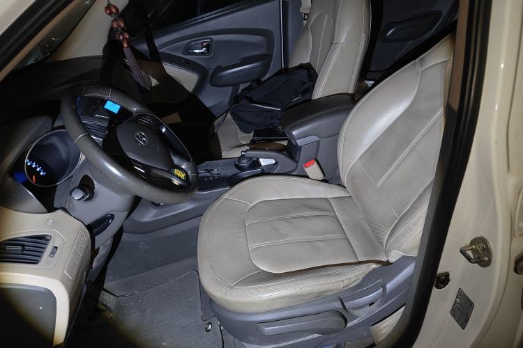 Used Hyundai ix35 2010 2.0L Automatic Two-Wheel Drive Elite Edition GLS