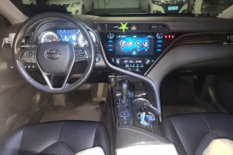 Used Toyota Camry 2019 2.5G Luxury Edition China VI Standard