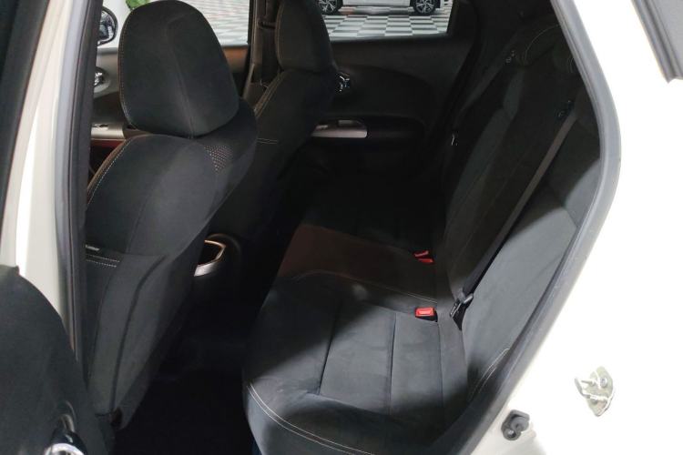 Used Infiniti ESQ 2014 1.6L Spontaneous Edition
