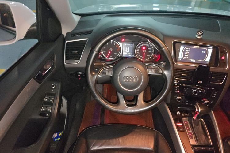 Used Audi Q5 2015 40 TFSI Technology Edition
