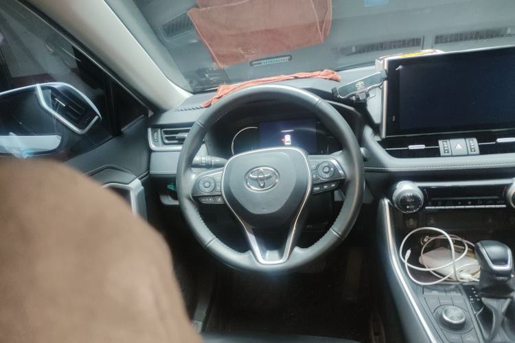 Used Toyota RAV4 2021 2.0L CVT Four-Wheel Drive Premium Edition
