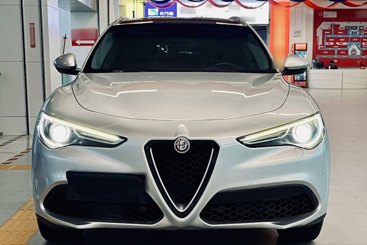 Used Alfa Romeo Stelvio 2017 2.0T 280HP Luxury Edition