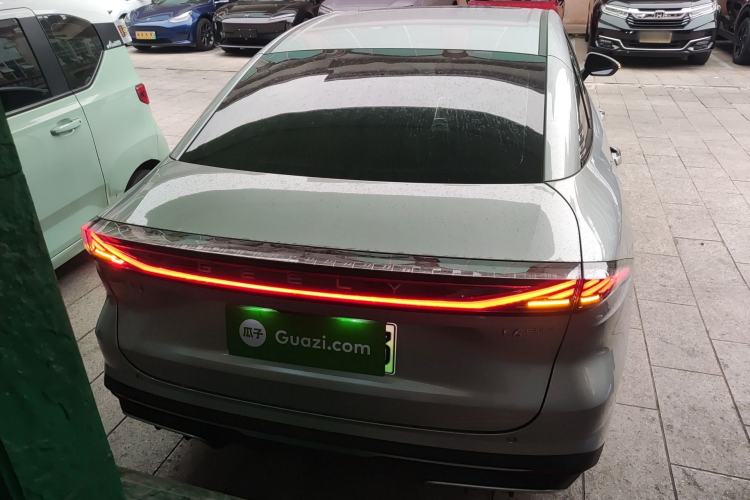 Used Geely Galaxy L6 2025 EM-i 140km Starship Edition
