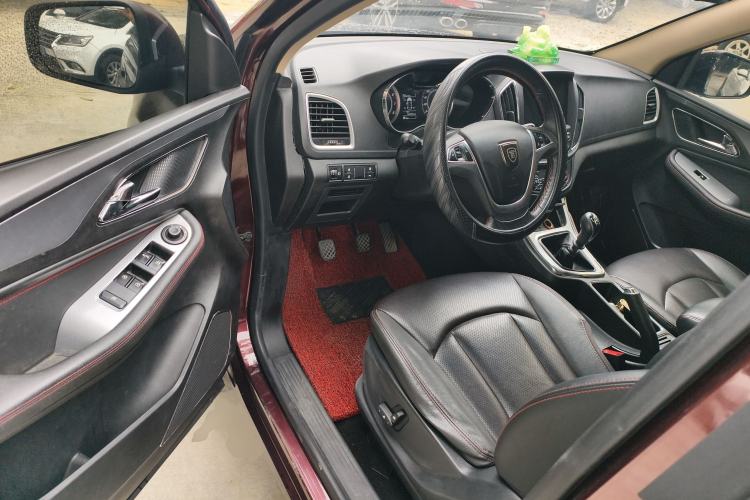 Used Baojun 560 2016 1.8L Manual Luxury Edition
