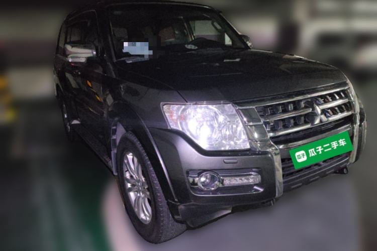 Used Mitsubishi Pajero 