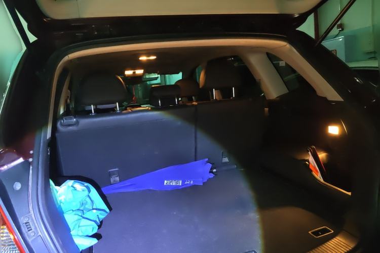 Used Opel Antara 2012 2.4L Two-Wheel-Drive Comfort Edition Trunk