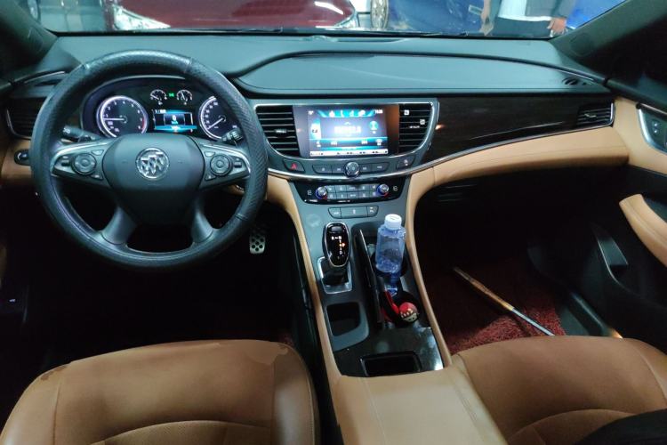 Used Buick LaCrosse 2016 20T Elite Edition Center Console