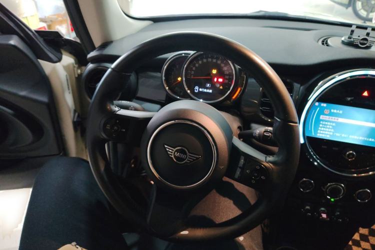Used MINI MINI 2023 1.5T ONE