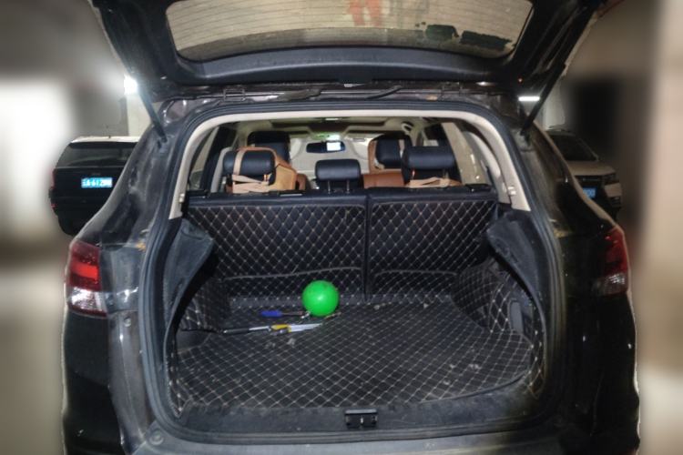 Used Dongfeng Aeolus AX7 2015 2.0L Automatic Zhiyi Trim Trunk