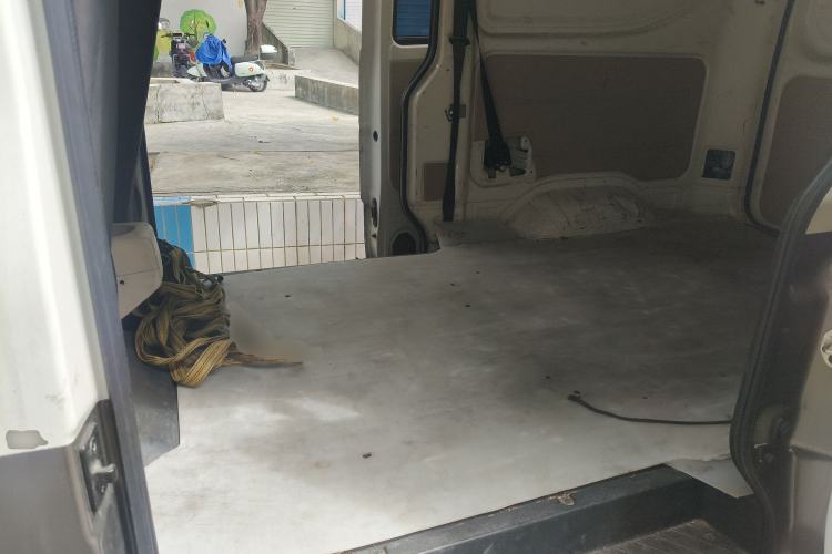 Used CHANGAN KUAYUE Xing V3 2023 1.5L Gasoline Comfort-Grade 5-Seater Van