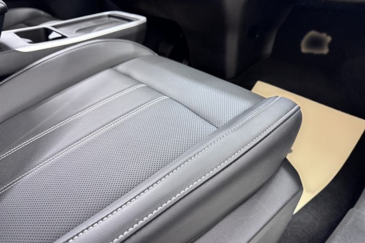 Used Venucia VX6 2024 520 Travel Edition
