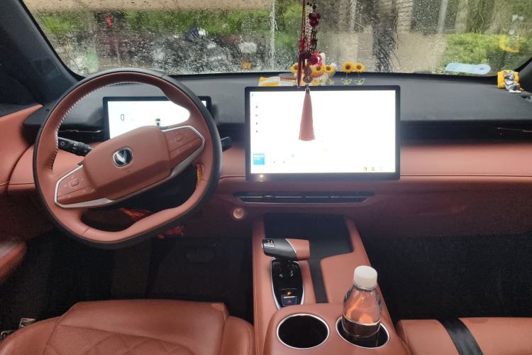 Used CHANGAN UNI-Z New Energy 2024 Blue Whale Smart Electric iDD 125km Beyond Edition Center Console