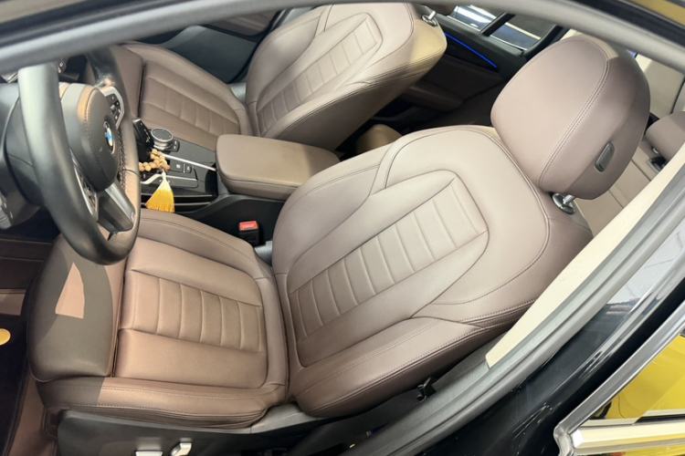 Used BMW X3 2021 xDrive25i M Sport Package Left Front Seat