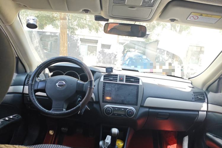 Used Nissan Sylphy 2018 Classic 1.6XE Manual Comfort Edition Center Console