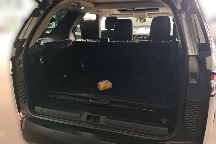 Used Land Rover Discovery 2019 3.0 SC V6 SE