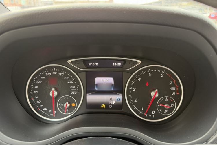 Used Mercedes-Benz B-Class 2017 B 180 Instrument Cluster