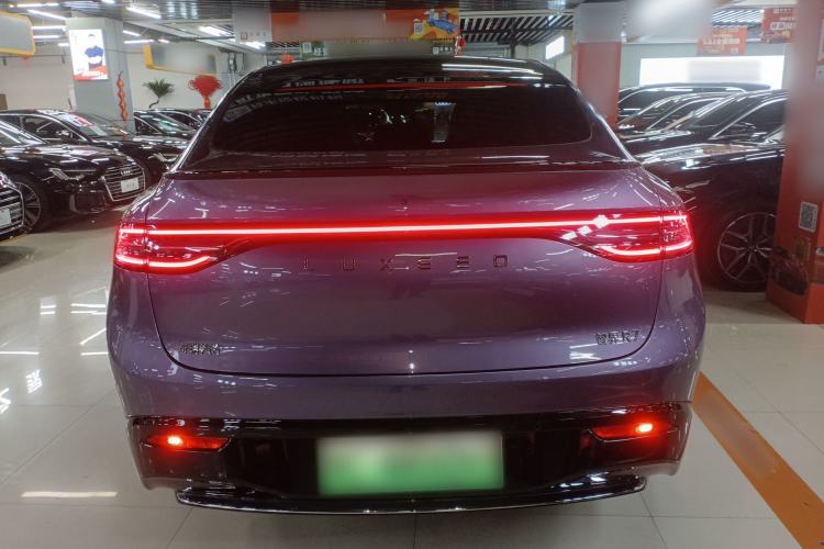 Used Hima Luxeed R7 2024 All-Electric 736 km Ultra
