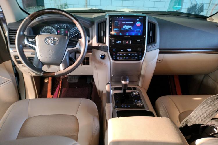 Used Toyota Land Cruiser 2019 4.0L GX-R 7 Seats Parallel Import