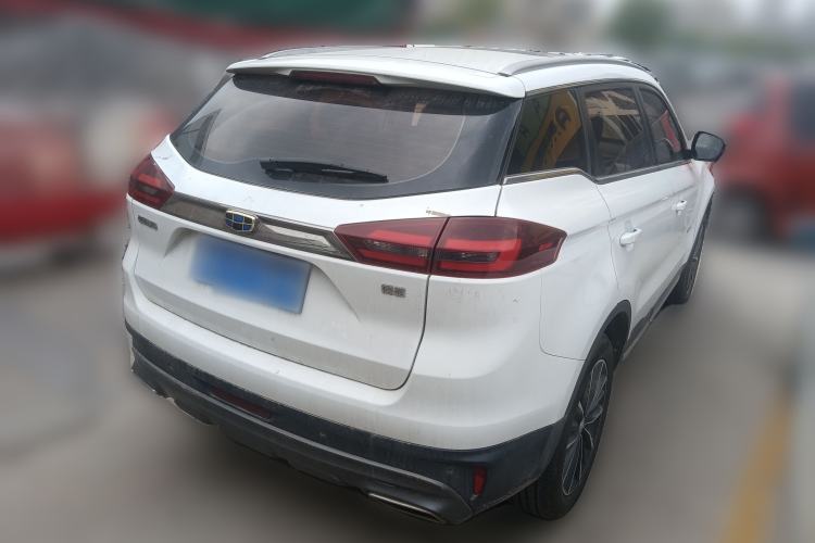 Used Geely Auto Emgrand X7 Sport 2018 1.8TD Automatic Two-Wheel Drive ZhiZun Model with 4G Connectivity
