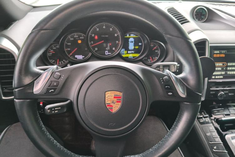 Used Porsche Cayenne 2014 Cayenne Platinum Edition 3.0T