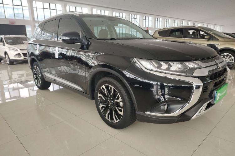 Used Mitsubishi Outlander 2020 2.4L 4x4 Zhi Xiang Edition 5 Seats