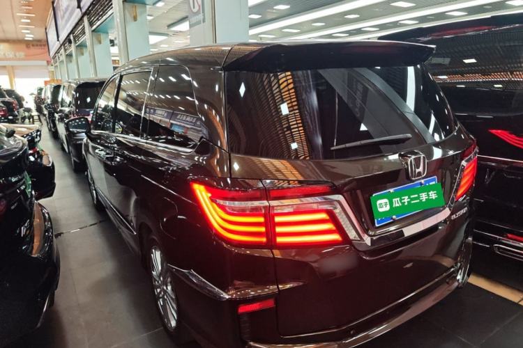 Used Honda Elysion 2016 2.4L Luxury Edition Rear Left 45 Deg