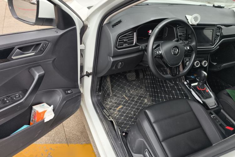 Used Volkswagen T-ROC 2020 280TSI DSG Two-Wheel Drive Comfort Version
