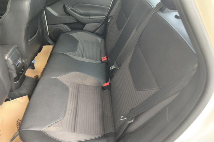 Used Ford Focus 2017 Sedan 1.6L Automatic Fashion Edition Smart Drive Version
