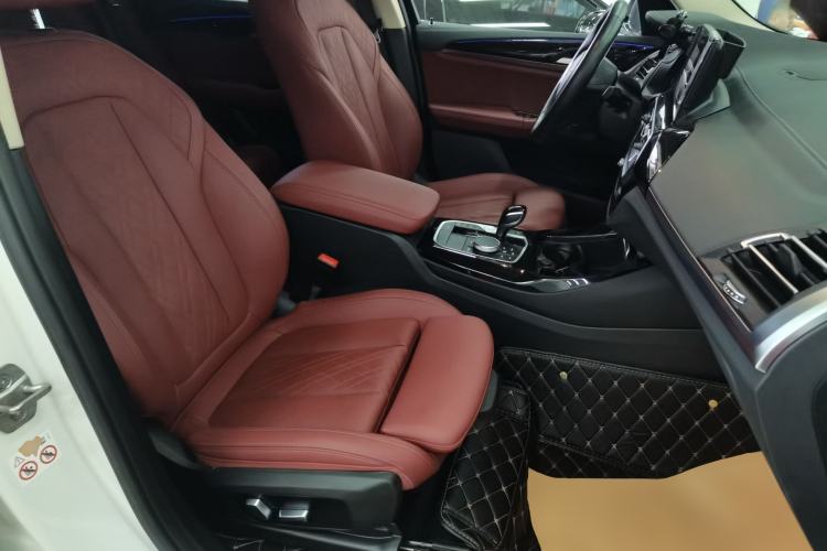 Used BMW X3 2022 Restyled xDrive25i M Sport Package Right Front Seat