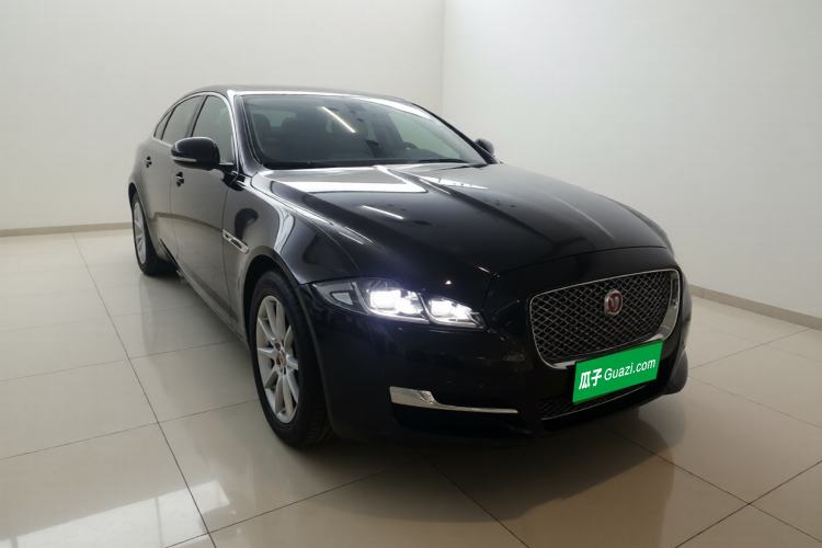 Used Jaguar XJ 2016 XJL 2.0T Two-Wheel-Drive Elegant Business Edition
