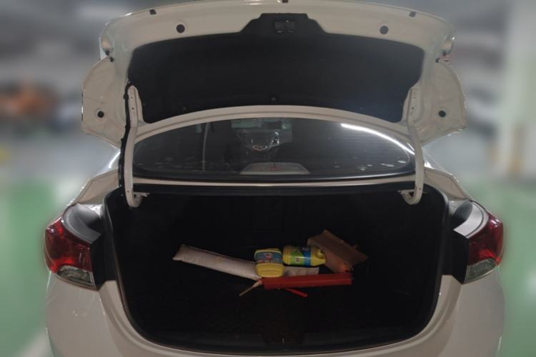 Used Hyundai Elantra (5th Generation / Langdong) 2012 1.6L Automatic Prestige Model Trunk