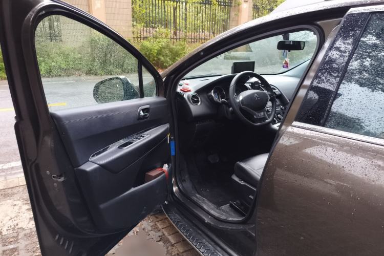 Used Peugeot 3008 2013 2.0L Automatic Trend Edition
