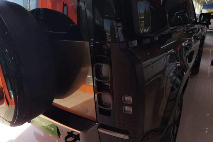 Used Land Rover Defender 2020 110 P400 X
