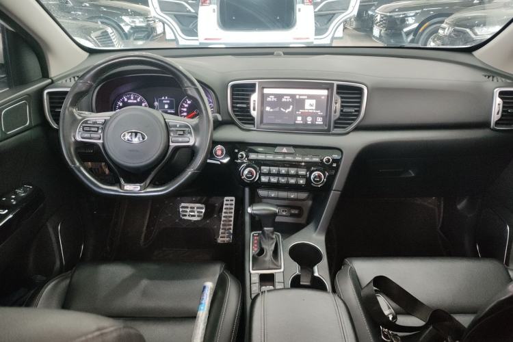 Used Kia KX5 2017 1.6T Automatic Two-Wheel Drive 15th Anniversary Special Edition DLX Center Console