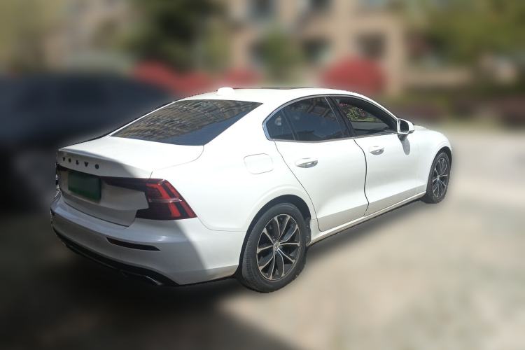 Used Volvo S60 2022 B4 Zhiyi Luxury Edition