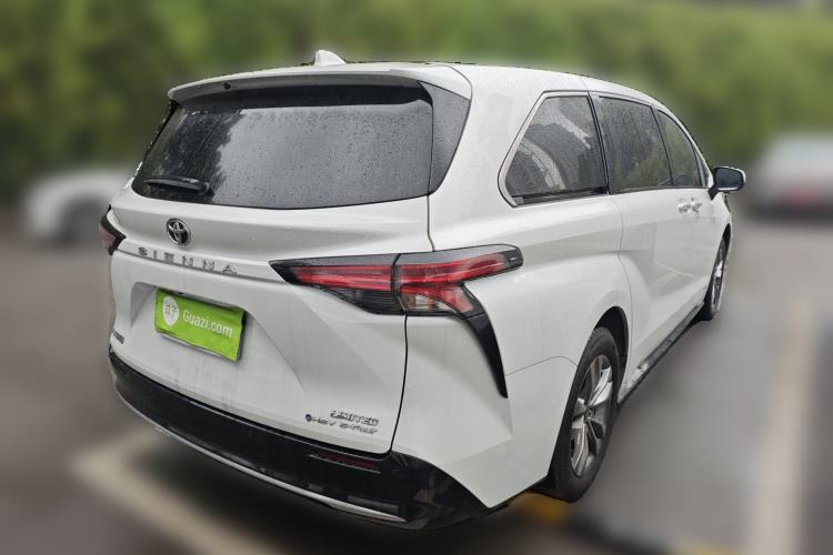 Used Toyota SIENNA 2024 2.5L Hybrid Four-Wheel Drive Prestige Edition Rear Right 45 Deg