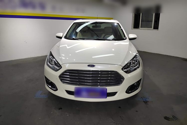 Used Ford Escort 2015 1.5L Automatic Fashion Model