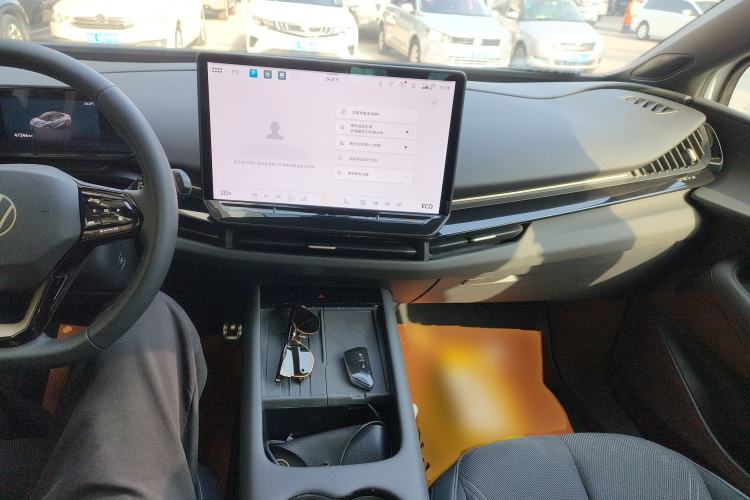 Used Volkswagen ID.UNYX 2024 Pro Long-Range Version
