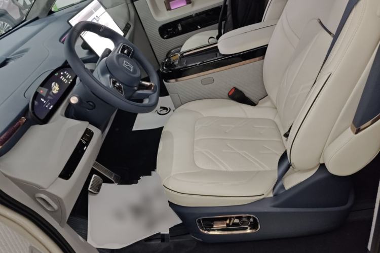 Used Zeekr MIX 2025 Long-Range Intelligent Driving Edition
