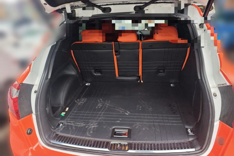 Used Porsche Cayenne 2011 3.6L automatic transmission U.S. specification Trunk