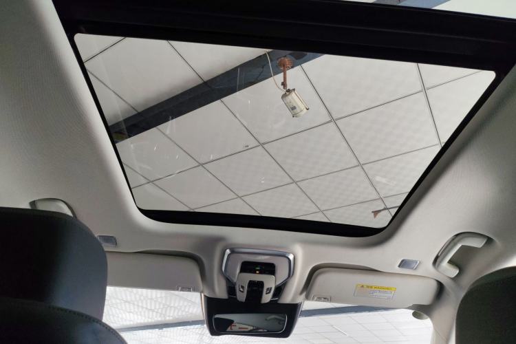 Used Hongqi E-HS9 2021 460 km Range Flagship Edition 7-Seater Headliner