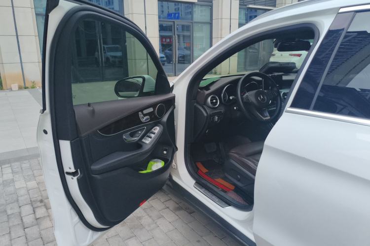 Used Mercedes-Benz GLC 2017 GLC 260 4MATIC Dynamic Edition
