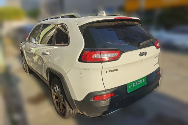 Used Jeep Cherokee 2017 2.0L Superior Edition