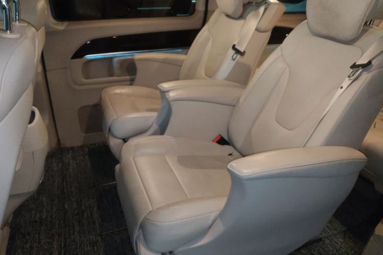 Used Mercedes-Benz V-Class 2017 V 260 Prestige Edition Left Rear Seat