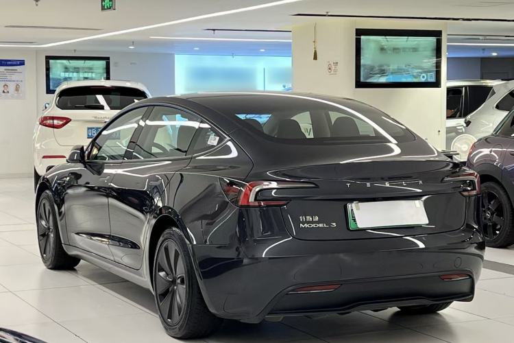 Used Tesla Model 3 2025 Rear-Wheel-Drive Version Exterior 2