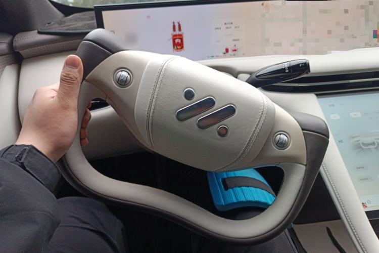 Used IM LS7 2023 90 kWh Elite Rear-Drive Version